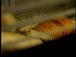 Het tonåring Nataly Gold får sin engelsk porrfilm fitta dunkad av Rocco filmad i POV