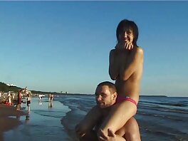 Slarvande fasthålla bondage gå knogar djupt porrfilm ridskolan